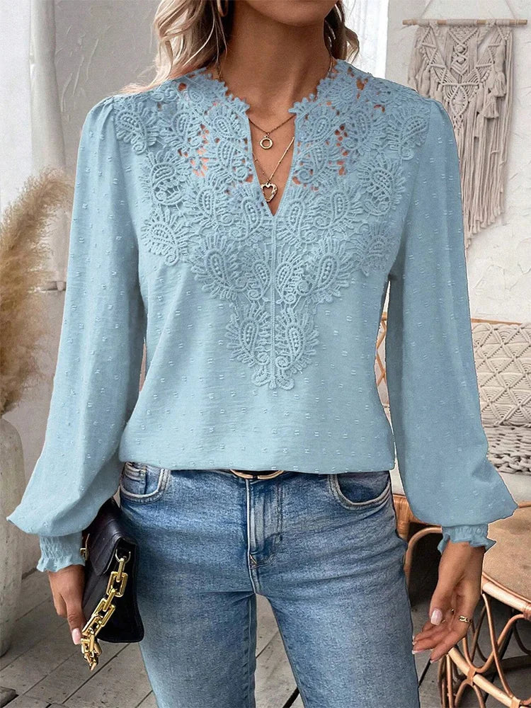 Klaudia- Elegante blouse met V-hals